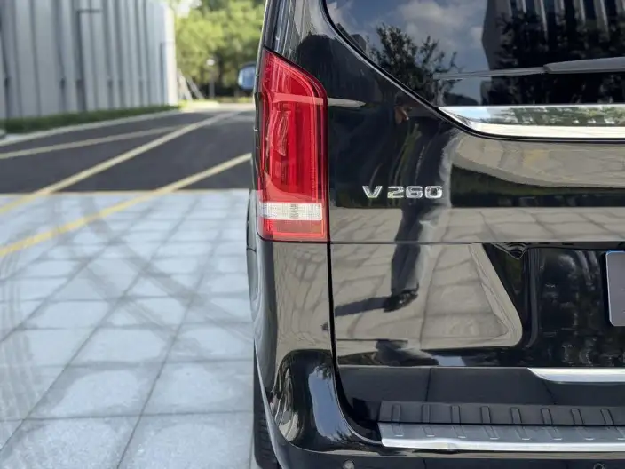 Mercedes-Benz V-Class 2021 Model V 260 Premium Edition – фото 9