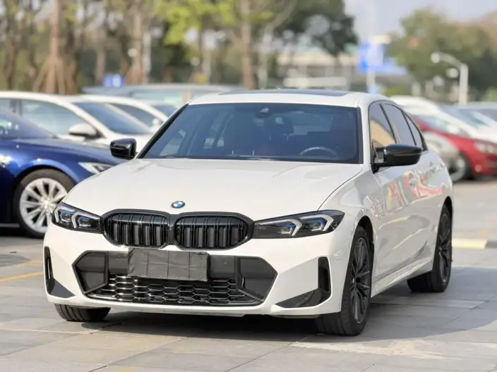 BMW 3 Series 2023 Model 330i M Sports Night Set – фото 1