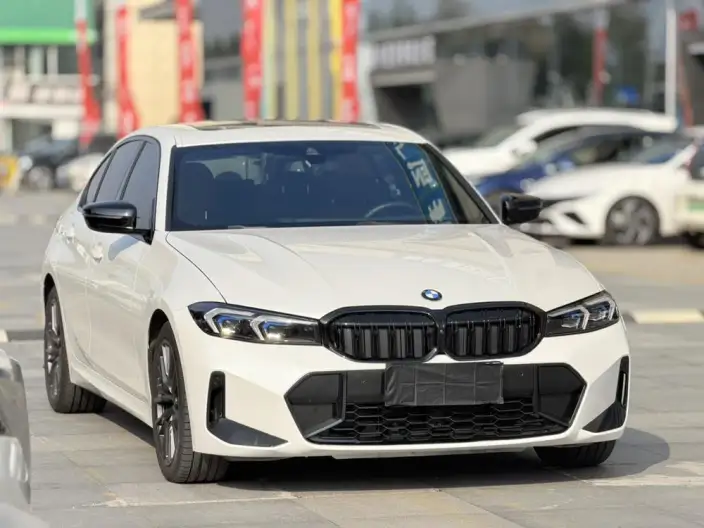 BMW 3 Series 2023 Model 330i M Sports Night Set – фото 3