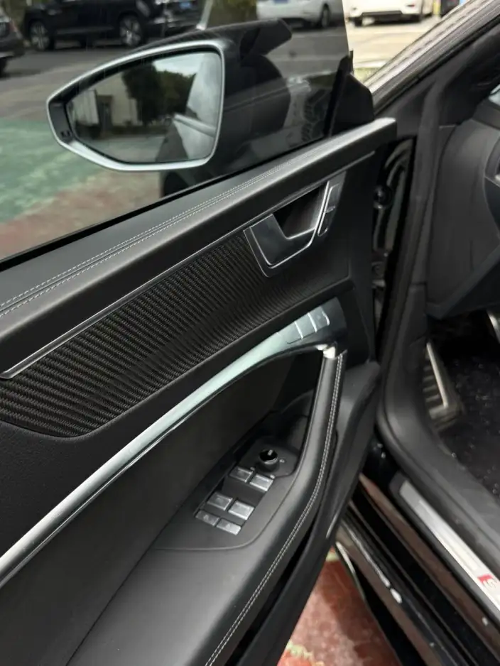 Audi A7 2022 Model 55 TFSI quattro Exclusive Model – фото 8