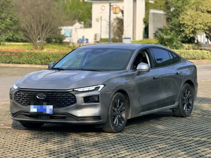 Ford Mondeo 2025 Model EcoBoost 245 Luxury Model – фото 1