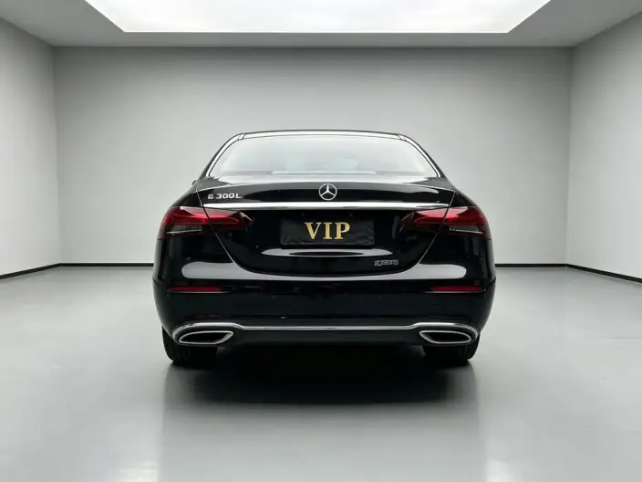 Mercedes-Benz E-Class 2022 Model E 300 L Fashion Model sedan – фото 5