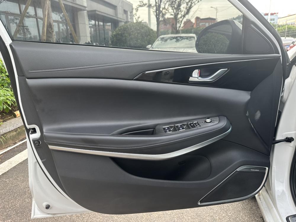 Changan Ruicheng CC 2022 BlueCore 1.5T DCT Luxury – фото 19