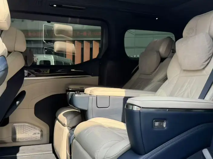 ZEEKR 009 2025 Model VI seat Executive Edition 4WD 108kWh – фото 7