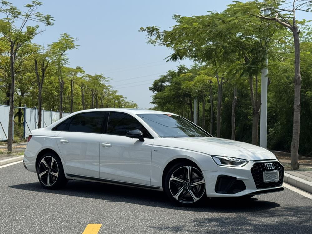 Audi A4L 2023 40 TFSI Luxury Dynamic Starry Night Edition – фото 3
