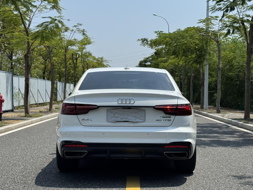 Audi A4L 2023 40 TFSI Luxury Dynamic Starry Night Edition – фото 5