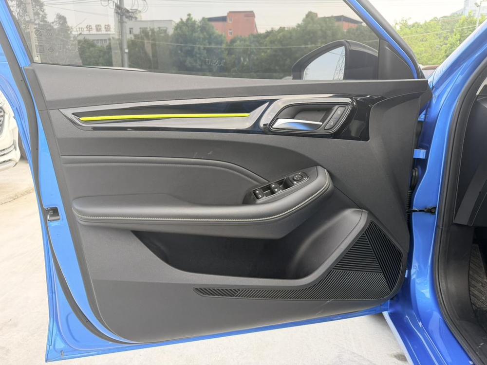 Roewe i5 2021 1.5L CVT Star Shine – фото 10