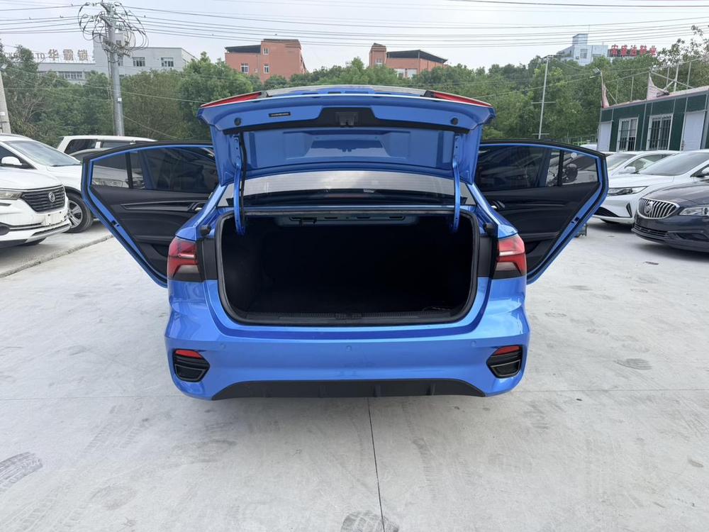 Roewe i5 2021 1.5L CVT Star Shine – фото 13