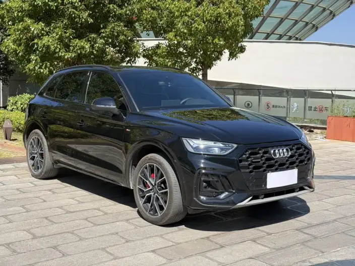Audi Q5L 2024 Model 45TFSI Luxury Dynamic Model – фото 3