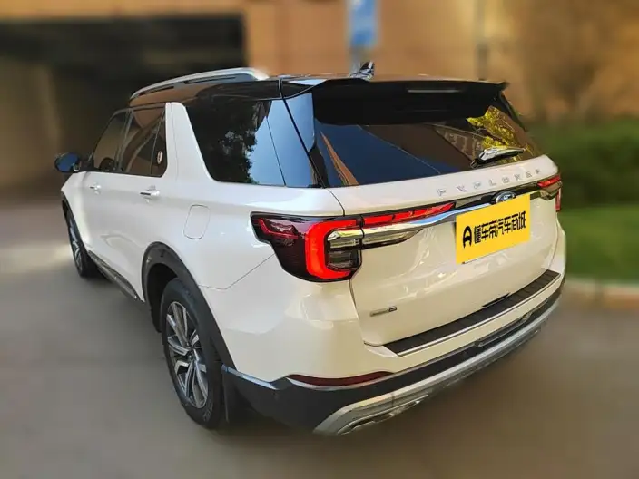 Ford Explorer 2023 Model EcoBoost 285 4WD Titan Jin Edition 7 seat – фото 4