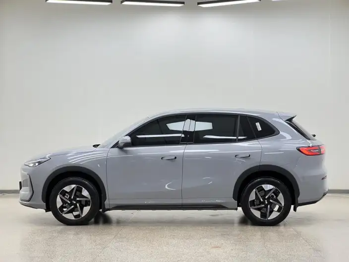 Geely Galaxy E5 2026 Model 530km Voyage Edition – фото 4