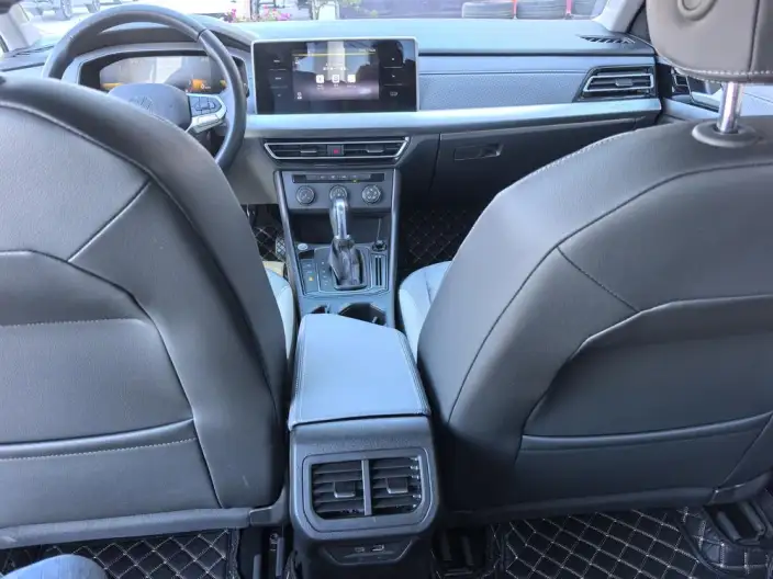 Volkswagen Lavida 2023 Model 300TSI DSG Manyi Edition – фото 7