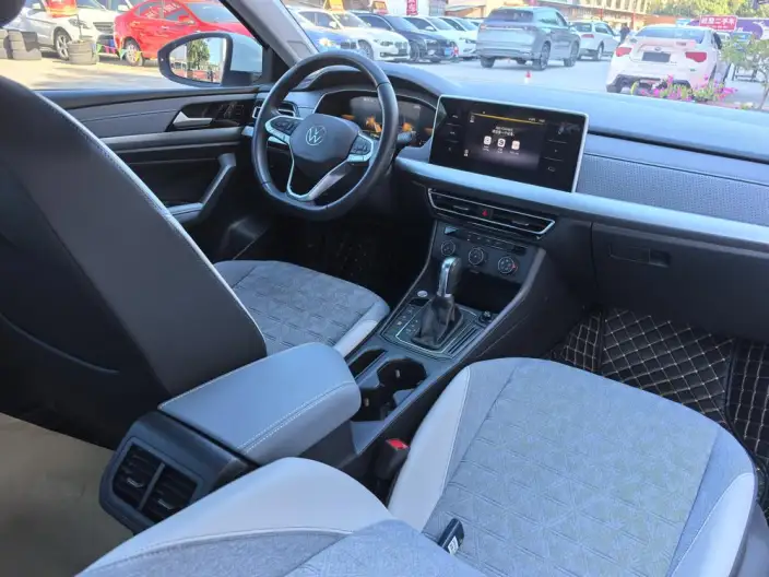 Volkswagen Lavida 2023 Model 300TSI DSG Manyi Edition – фото 10