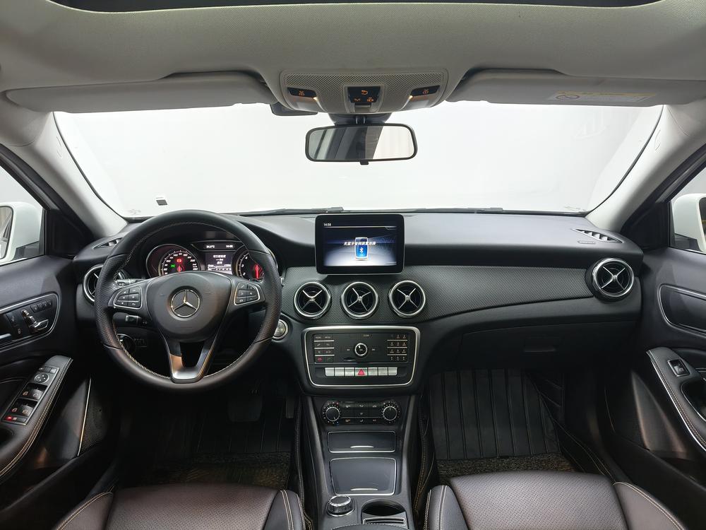 Mercedes-Benz GLA Модель 2018 года GLA 200 Dynamic – фото 14