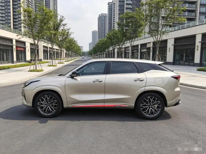 Changan Auchan Z6 2022 Model Blue whale 1.5T DCT Smart Edition Model