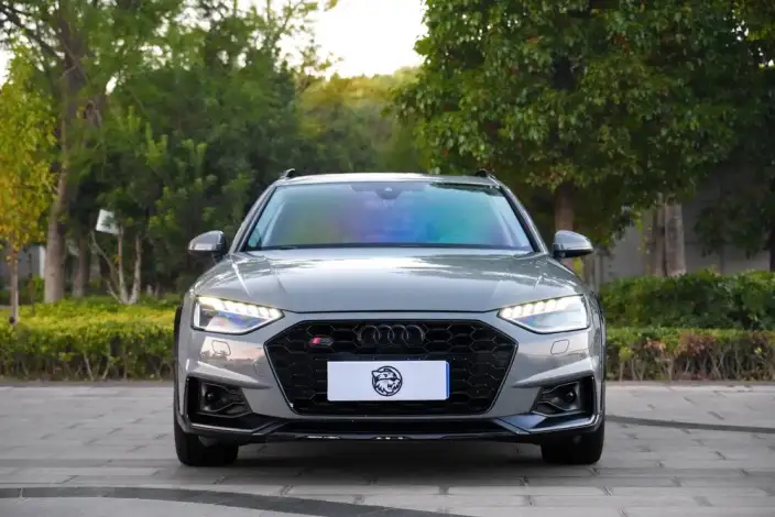 Audi A4 Imported 2022 Model allroad quattro – фото 2