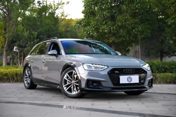 Audi A4 Imported 2022 Model allroad quattro – фото 3