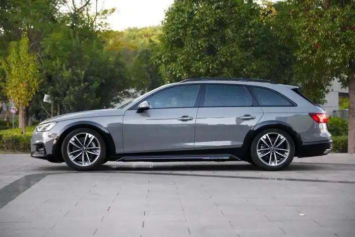 Audi A4 Imported 2022 Model allroad quattro – фото 4