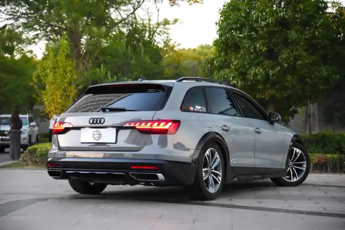 Audi A4 Imported 2022 Model allroad quattro – фото 7