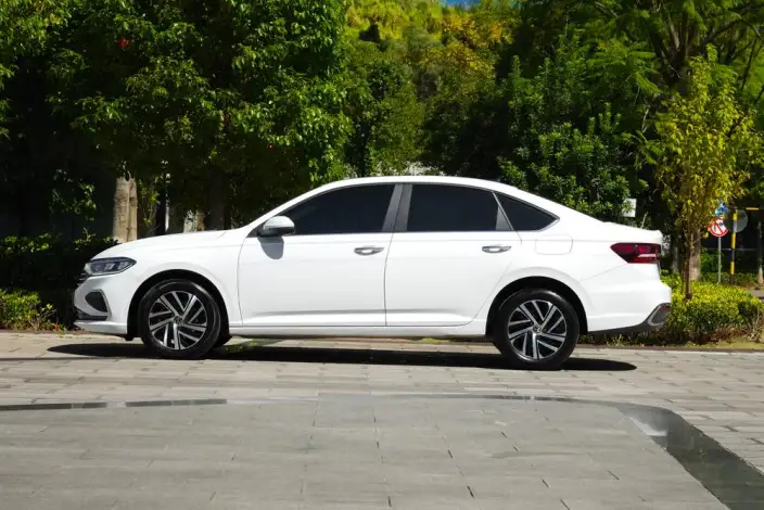 Volkswagen Lavida 2023 Model 280TSI DSG Manyi Edition – фото 4