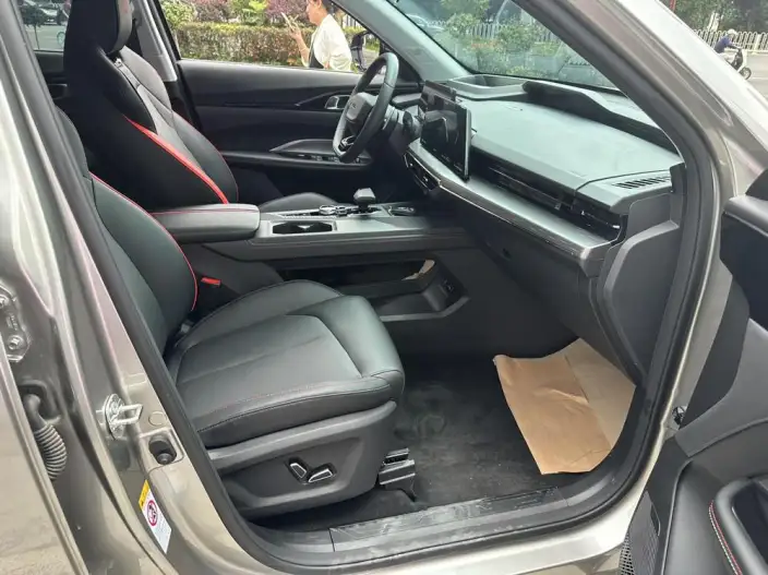 Changan Auchan Z6 2022 Model Blue whale 1.5T DCT Smart Edition Model – фото 9