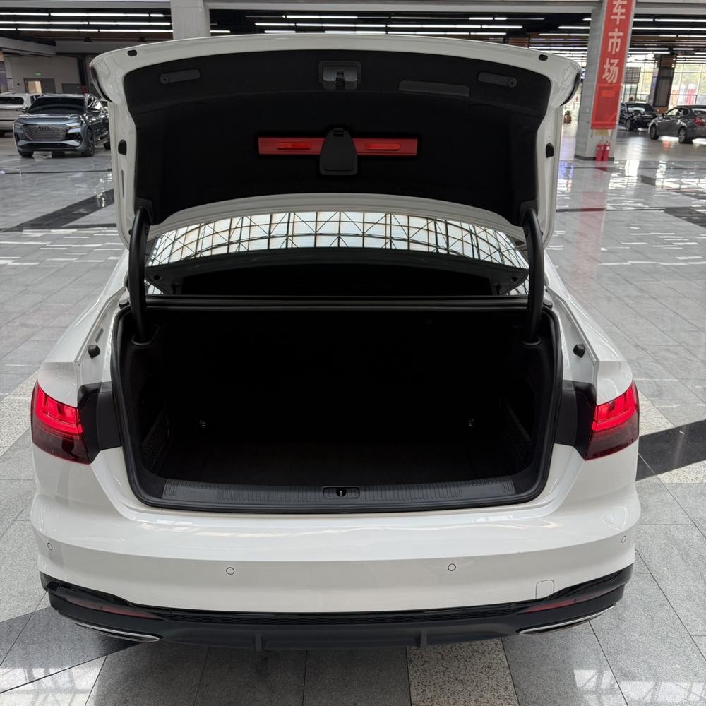 Audi A4L 2022 40 TFSI Luxury Dynamic – фото 17