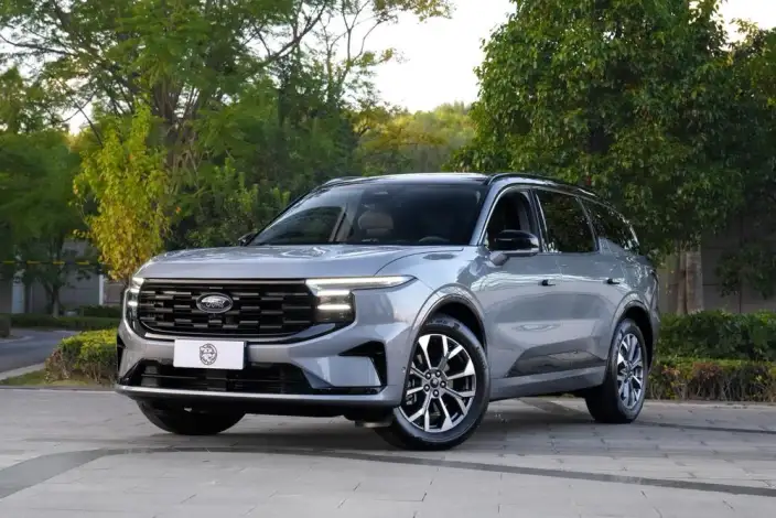 Ford Edge 2023 Model Ford Edge L 2.0T EcoBoost 4WD VII seat Supreme Model
