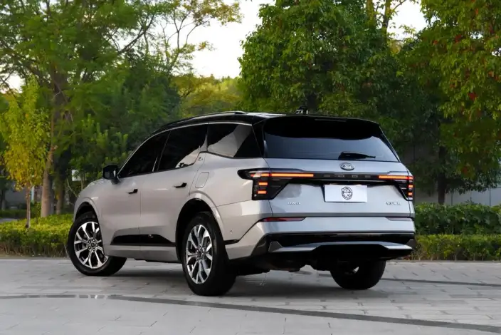 Ford Edge 2023 Model Ford Edge L 2.0T EcoBoost 4WD VII seat Supreme Model – фото 5