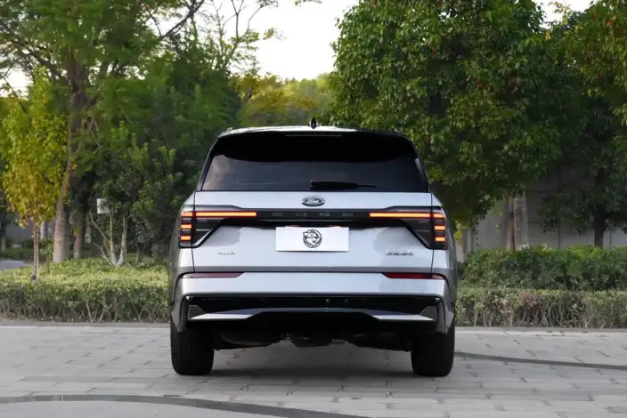 Ford Edge 2023 Model Ford Edge L 2.0T EcoBoost 4WD VII seat Supreme Model – фото 6