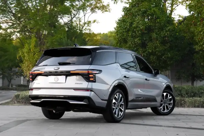 Ford Edge 2023 Model Ford Edge L 2.0T EcoBoost 4WD VII seat Supreme Model – фото 7