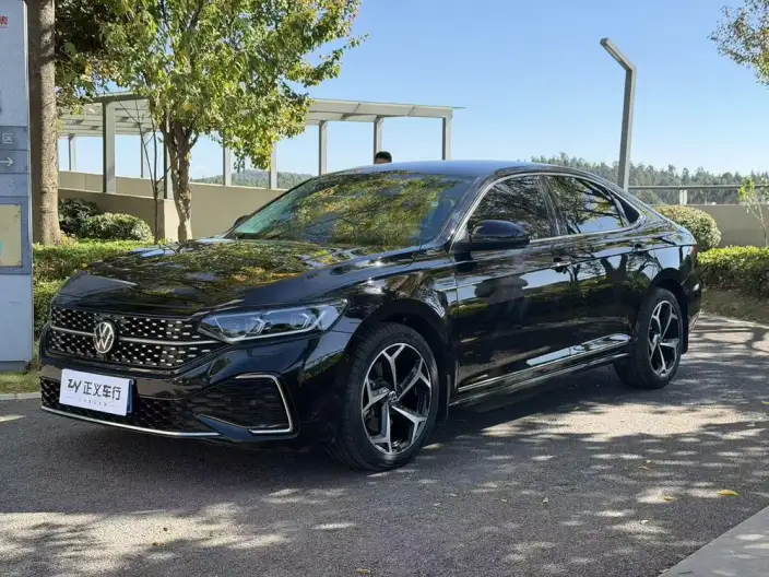 Volkswagen Passat 2023 Model 330TSI Starry sky Premium Edition – фото 1