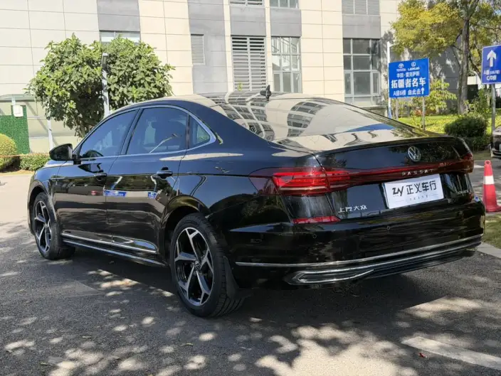 Volkswagen Passat 2023 Model 330TSI Starry sky Premium Edition – фото 4