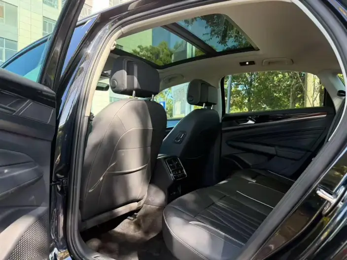 Volkswagen Passat 2023 Model 330TSI Starry sky Premium Edition – фото 9