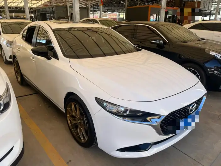 Mazda3 Axela 2023 Model 2.0L Automatic Zhi Engine Edition – фото 3