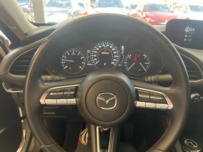 Mazda3 Axela 2023 Model 2.0L Automatic Zhi Engine Edition – фото 7