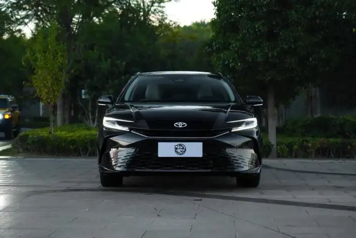 Toyota Camry 2026 Model Hybrid 2.5HG Premium Edition – фото 2