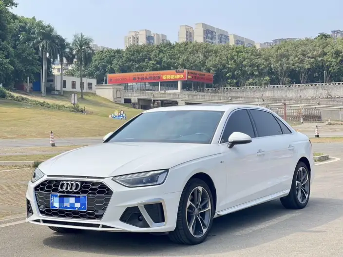 Audi A4 L 2022 Model 40 TFSI Fashion Dynamic Model – фото 1
