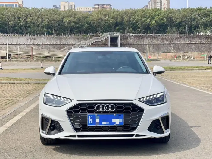 Audi A4 L 2022 Model 40 TFSI Fashion Dynamic Model – фото 2
