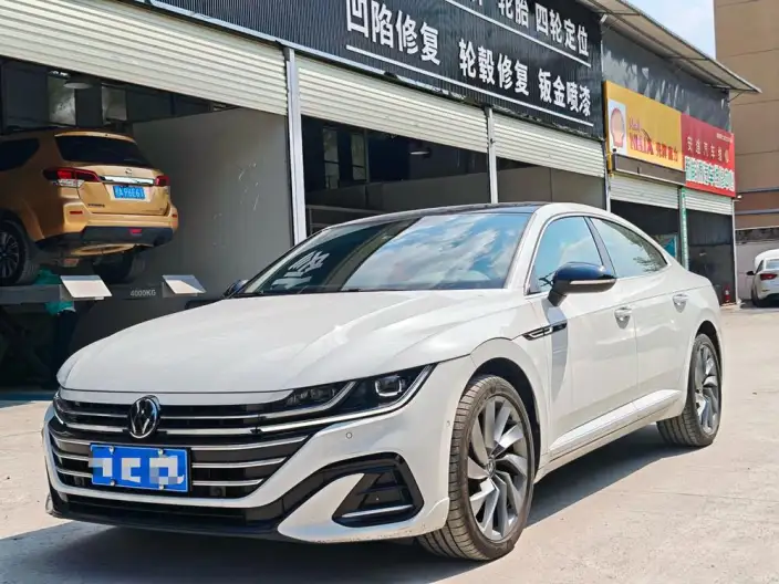 Volkswagen CC 2024 Model 380TSI Eye-catching version – фото 1