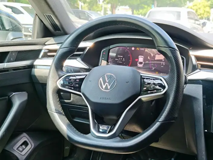 Volkswagen CC 2024 Model 380TSI Eye-catching version – фото 9