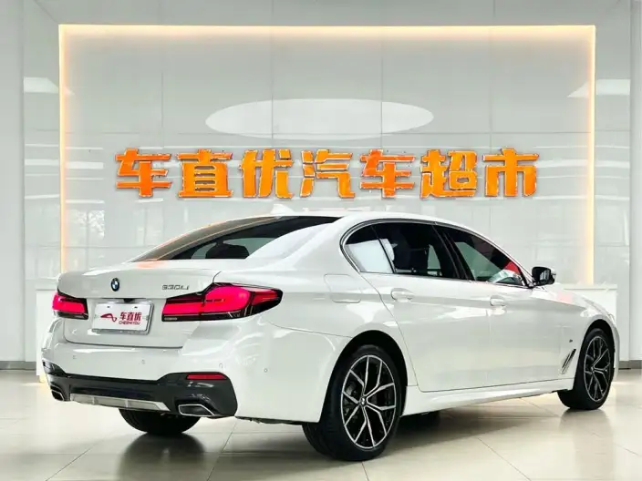 BMW 5 Series 2023 Model 530Li Exclusive Model M Sports Set – фото 5