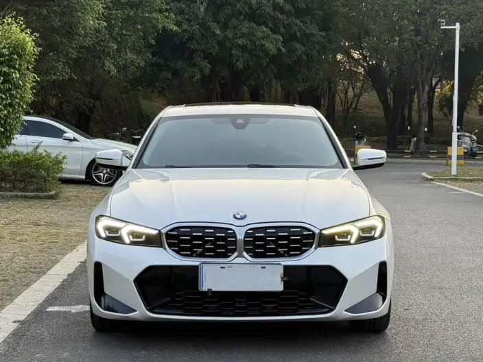 BMW 3 Series 2023 Model 325Li M Sports Set – фото 2