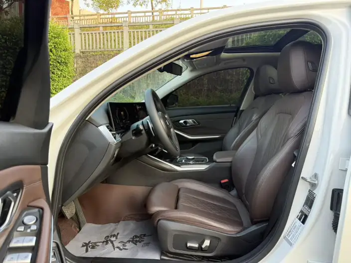 BMW 3 Series 2023 Model 325Li M Sports Set – фото 7