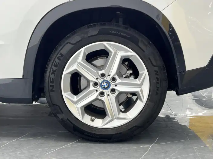 BMW iX 1 2024 Model eDrive25L X Design Set – фото 9