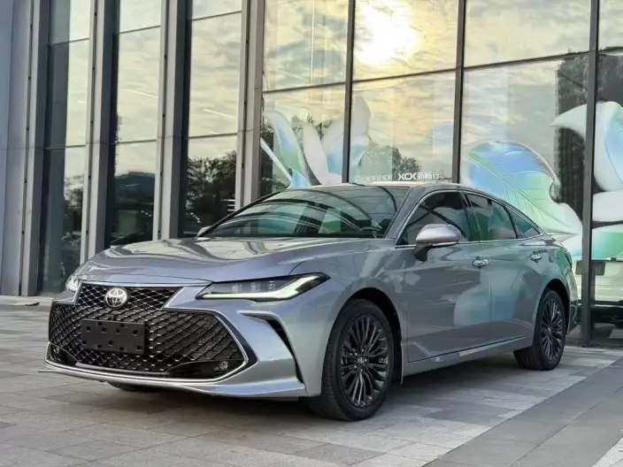 Toyota Avalon 2023 Model 2.5L Automatic Touring Premium Edition – фото 1