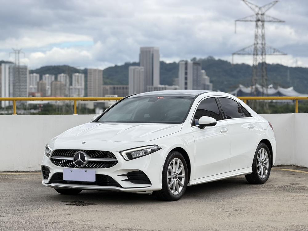 Mercedes-Benz A-class 2020 рестайлинговый A 200 L – фото 1