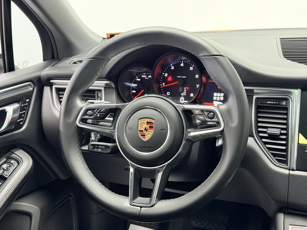 Porsche Macan 2017 Macan 2.0T – фото 38