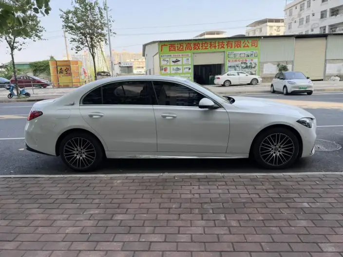 Mercedes-Benz C-Class 2024 Model Facelift C 200 L Sports Edition – фото 7