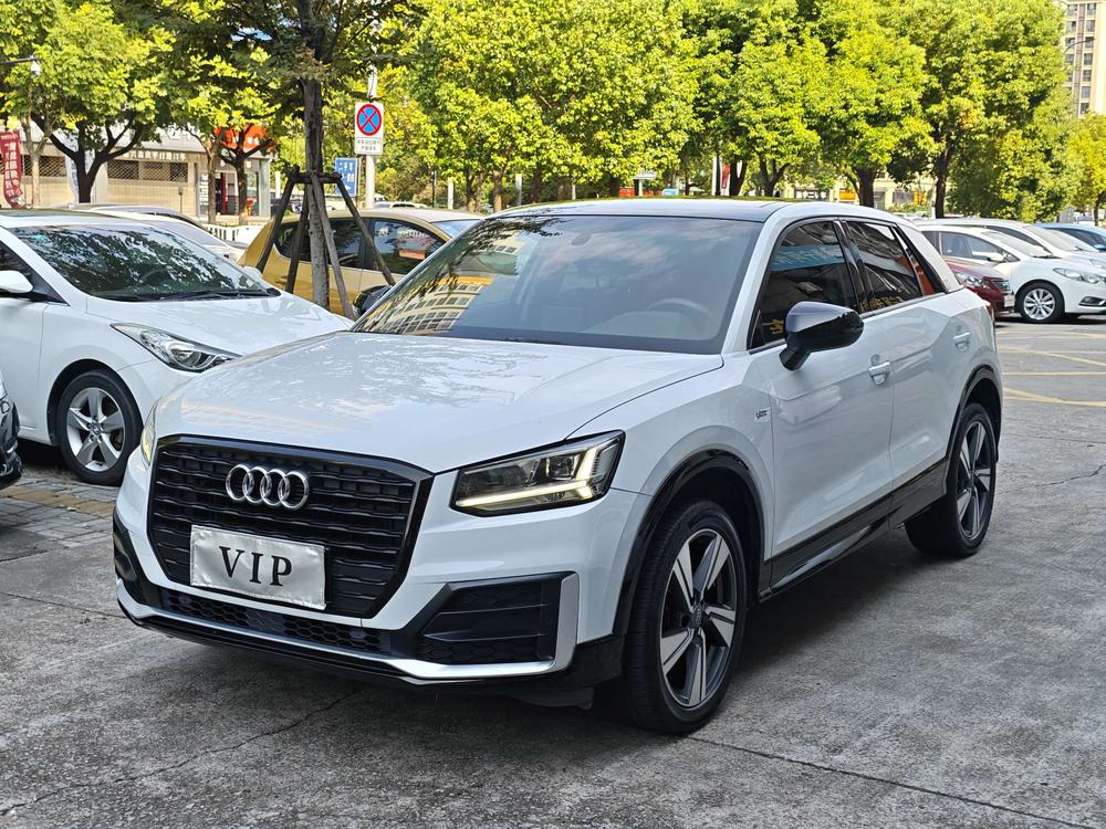AUDI Q2L Модель 2020 года 35TFSI Fashion Dynamic – фото 1