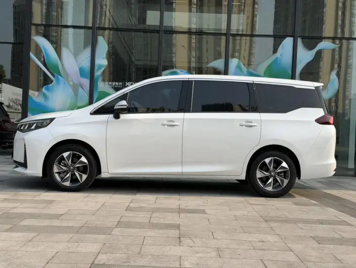 GAC Trumpchi M6 2023 Model PRO 270T WDCT Deluxe Edition – фото 4